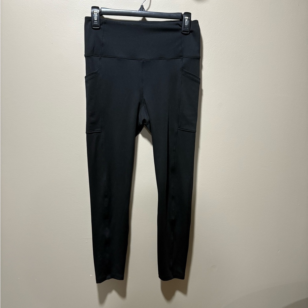 Black Loft 7/8 Leggings with side pockets